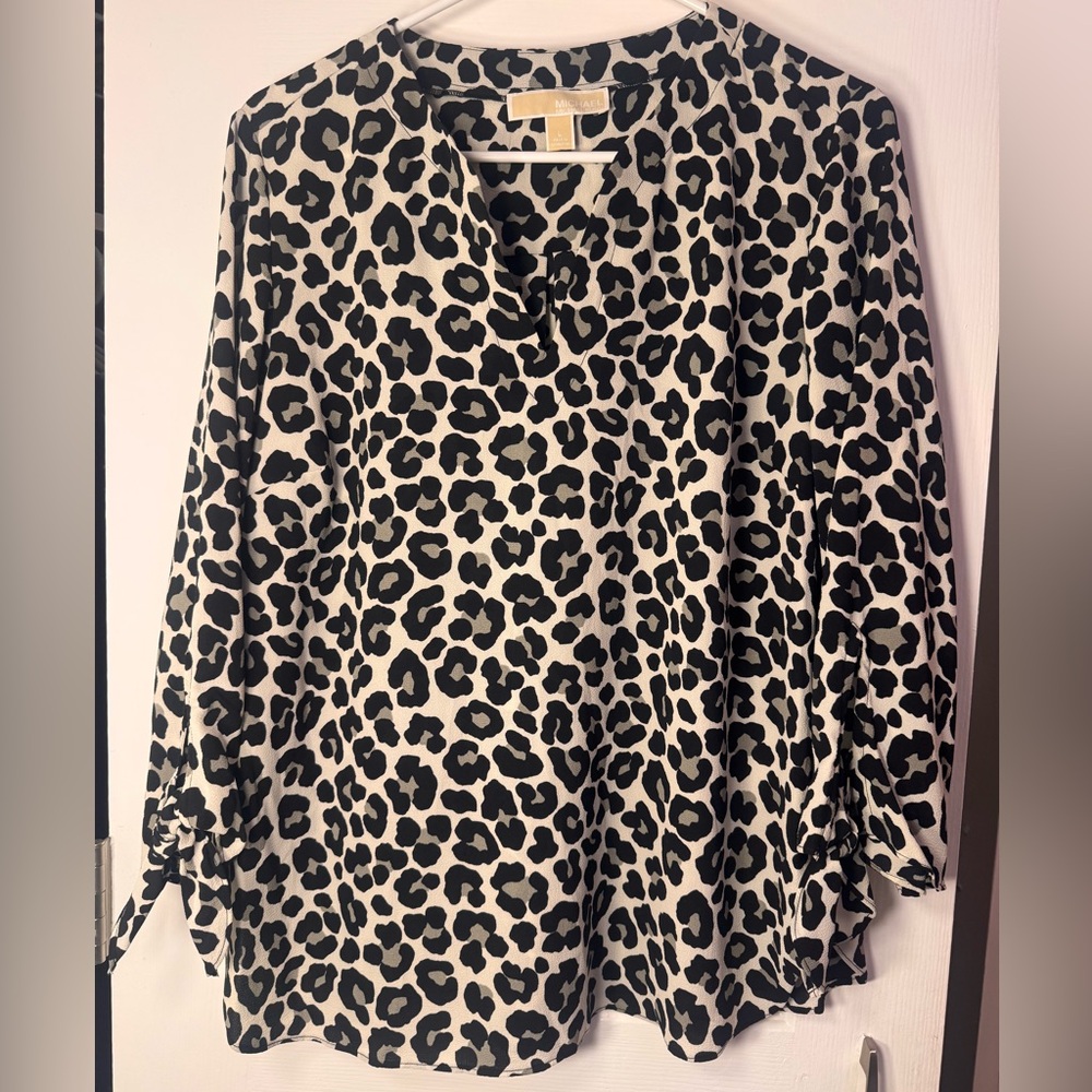 Michael Kors Blouse Black & Cream Leopard Print V-Neck size Large